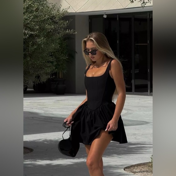 ZARA NWT WOMAN RUCHED CORSET MINI DRESS BLACK - Picture 12 of 16